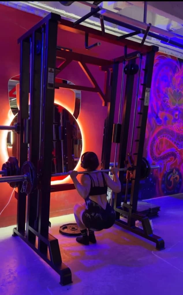 Sesión de entrenamiento personalizado en Energim con el coach
